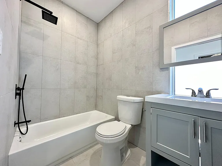 2059 Germantown Ave #9 — Photo 10