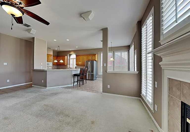 3910 Compton Dr — Photo 2