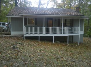 10 Quail Hollow Dr NE, Cartersville, GA 30121