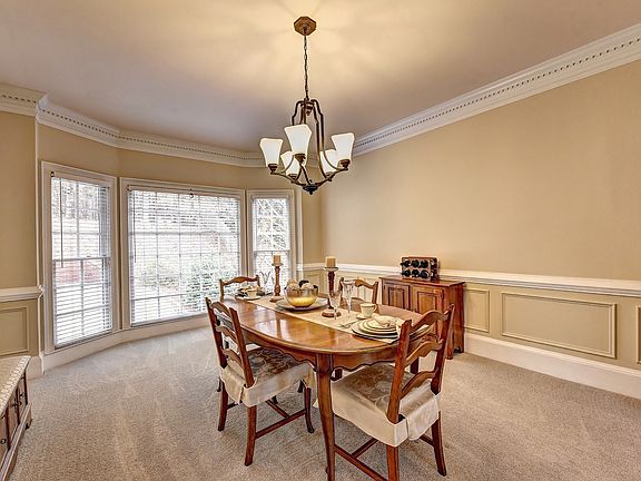 5th image of 3990 Brookline Dr