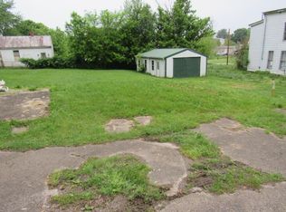 215 Center St, Cloverport, KY 40111