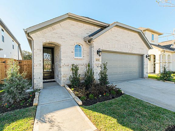 Plan 3009 exterior - look may vary