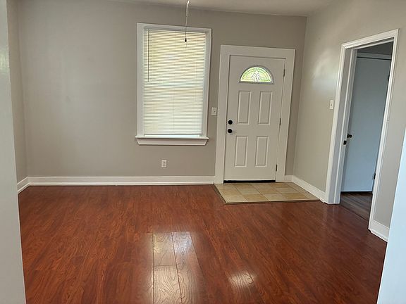 2nd image of 3388 Northrop St