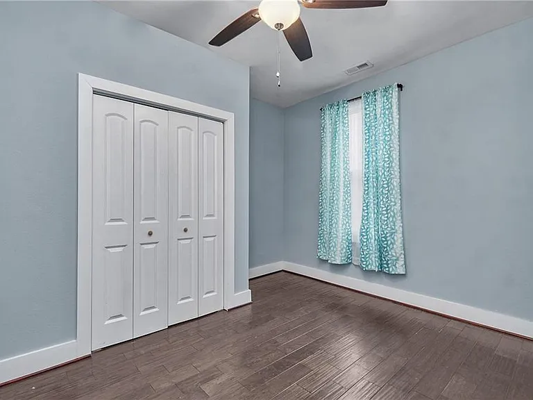 148 Owens St — Photo 16
