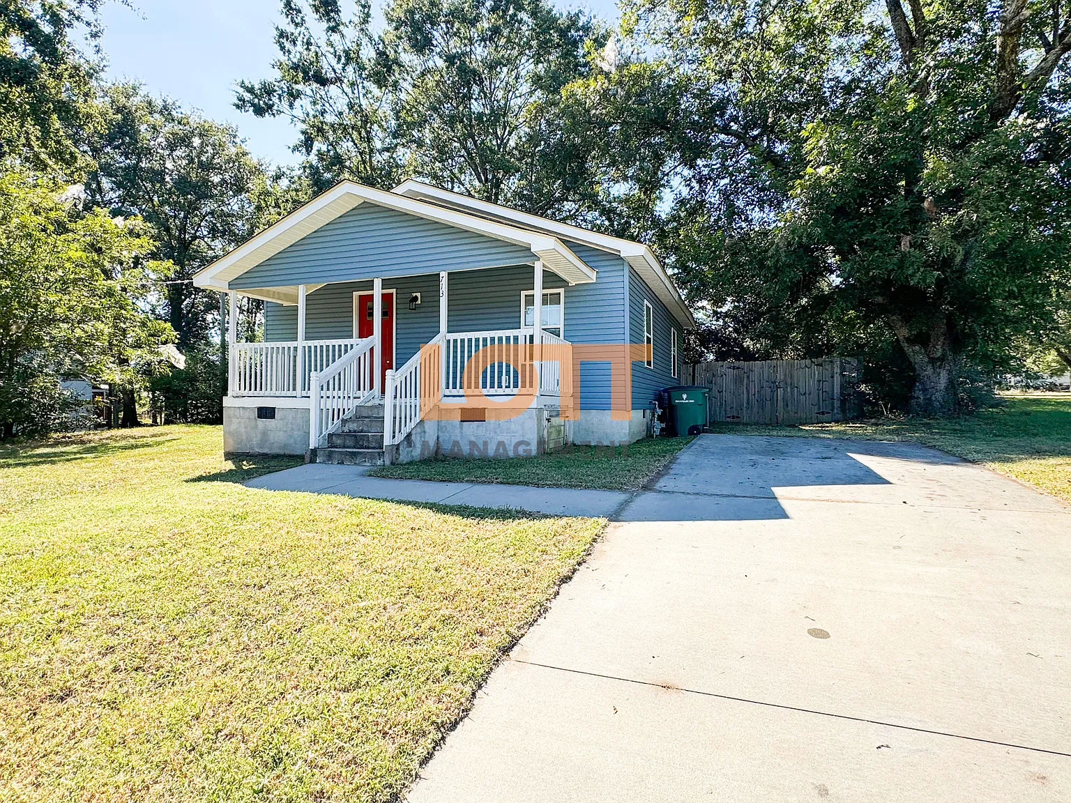 2 bed, 1000 sqft, $1,450 — Photo 3