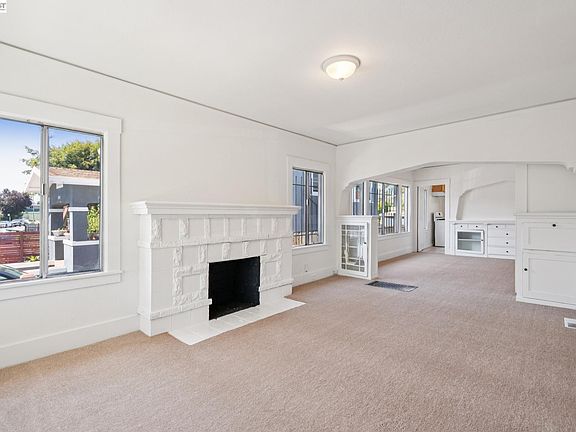 5th image of 5775 Adeline St