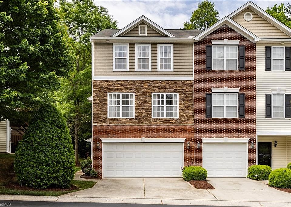 1st image of 1 Dillingham Pl