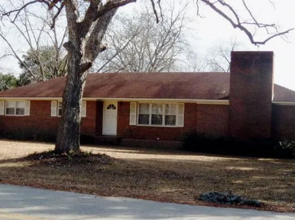 105 Waters St, Brooklet, GA 30415