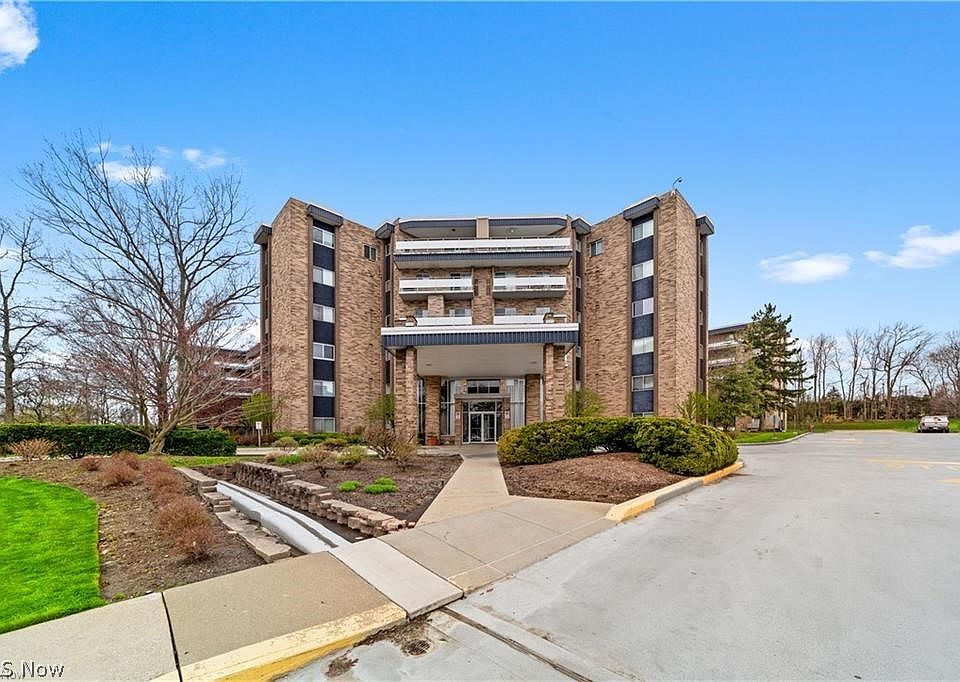 1st image of 2112 Acacia Park Dr APT 312