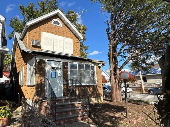 176-43 120th Ave #176-43, Jamaica, NY 11434