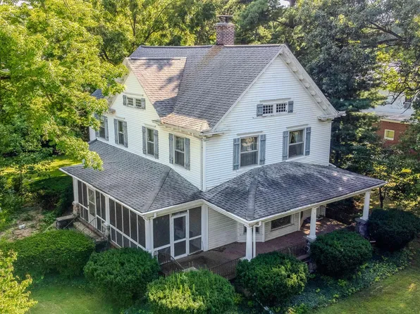 109 N Mountain St, Lagrange, IN 46761