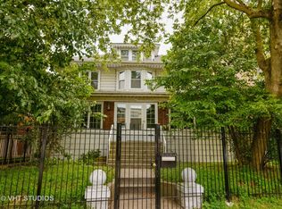 7463 N Sheridan Rd, Chicago, IL 60626