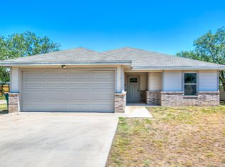908 N Garfield St, San Angelo, TX 76901
