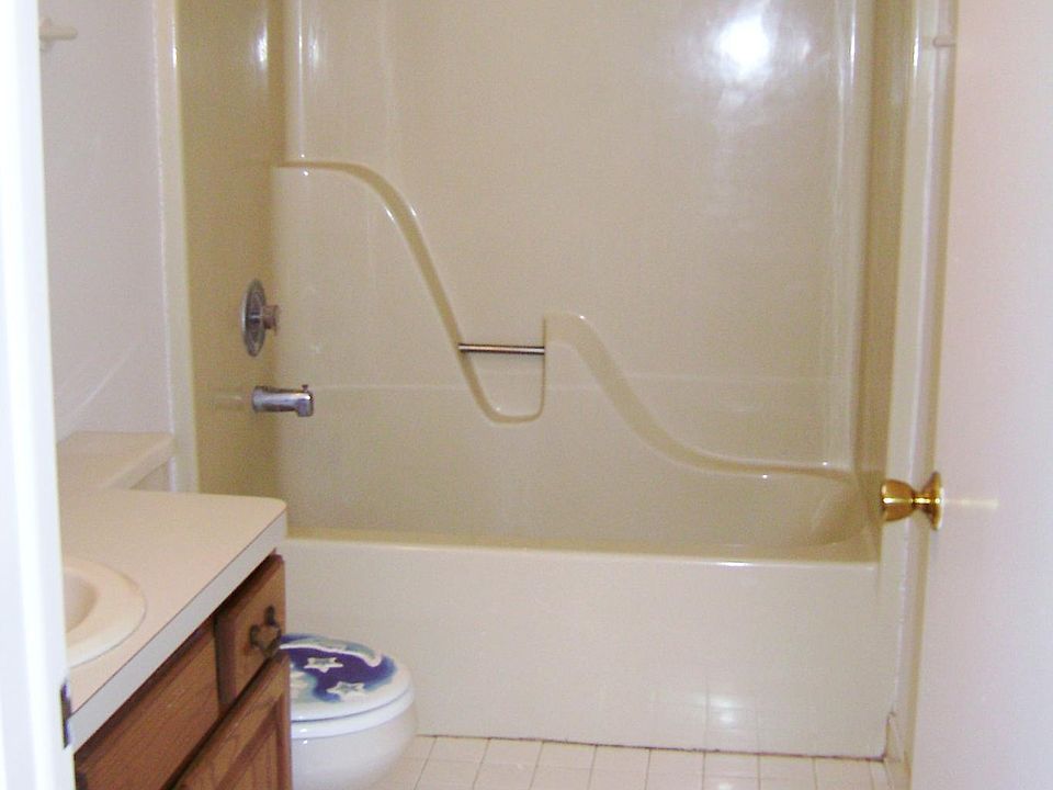 2nd image of 25080 Hall Rd