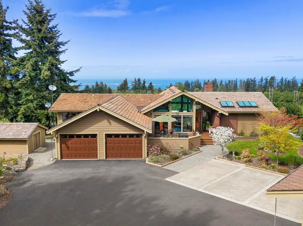 1837 E Woodhaven Ln, Port Angeles, WA 98362