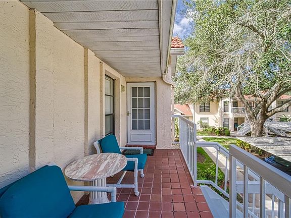 3rd image of 322 Knottwood Ct #6