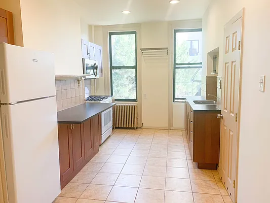 Rented by Ulas Real Estates Inc | media 5