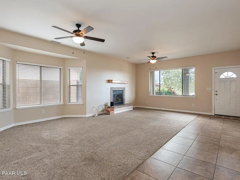 SPACIOUS OPEN FLOOR PLAN !