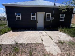 707 4th St, Hanna, WY 82327
