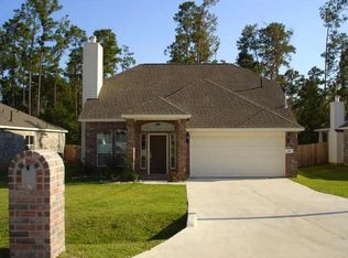 207 Maple Ln, Conroe, TX 77304