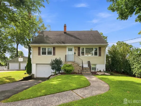 33 Willow Ave, Iselin, NJ 08830