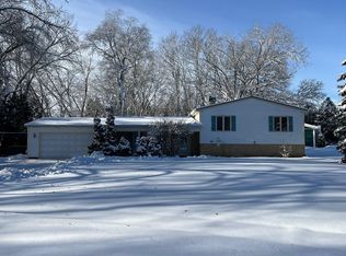 4909 Mohawk Rd, Rockford, IL 61107