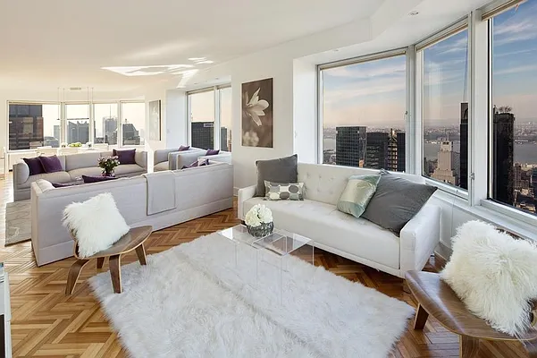 Sold by Corcoran | media 8