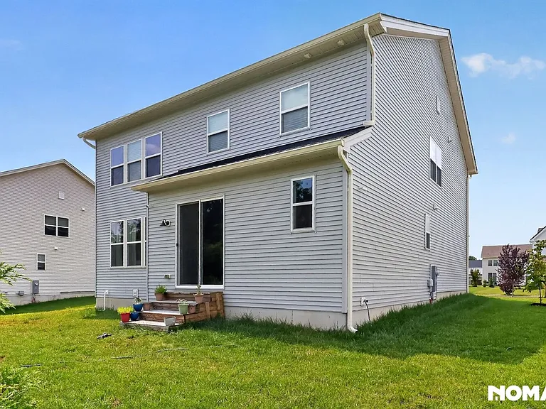 1138 E Lock Rd — Photo 27