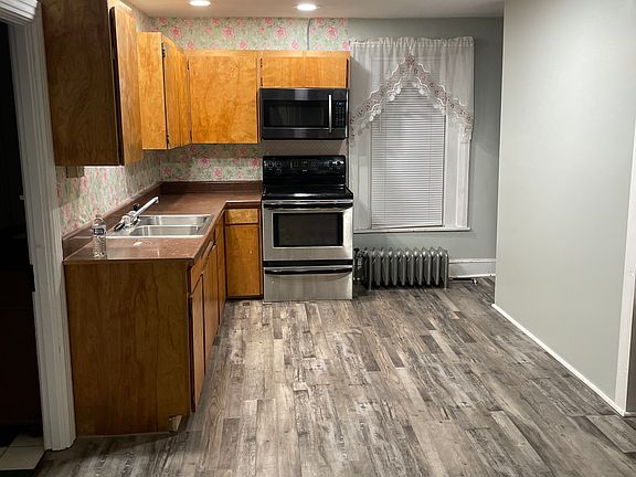 5th image of 203 Main St Floor 2