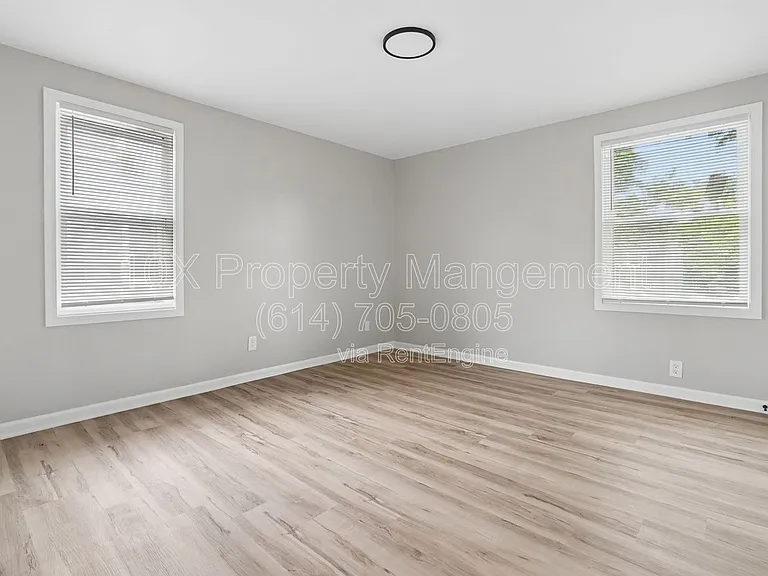 782 Whitethorne Ave — Photo 15