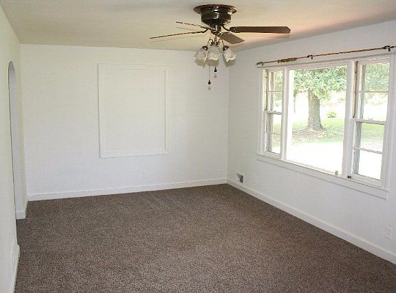 3rd image of 177 Wilson Ave