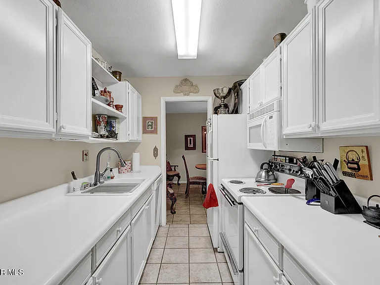 252 Shadow Mountain Dr #F1 — Photo 21