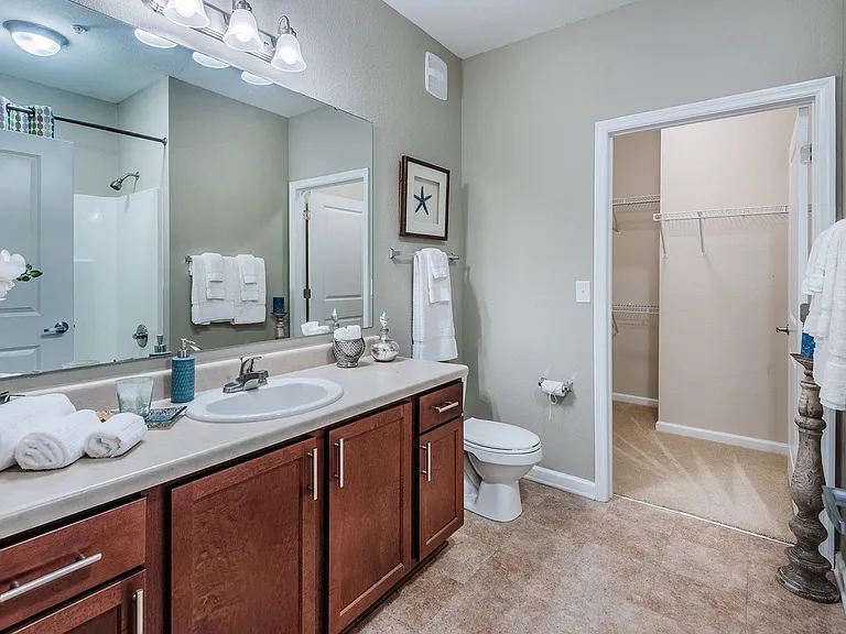Windward Long Point Apartments — Photo 20