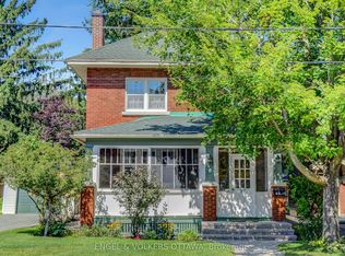 77 Helena St, Ottawa, ON K1Y 3M9