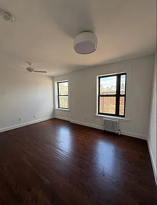 Bedroom, photo 1