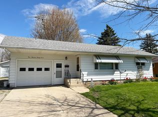 427 Tamarack St, Randolph, WI 53956