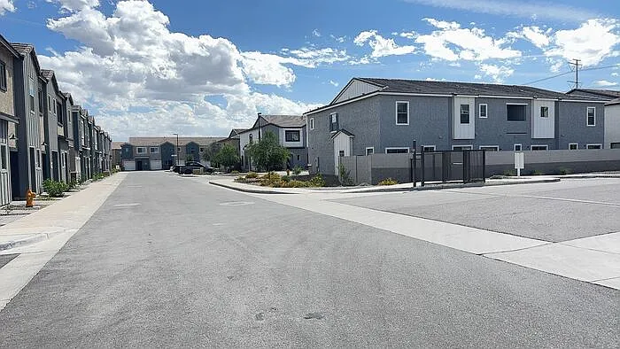 2831 W Eagle Talon Rd — Photo 30