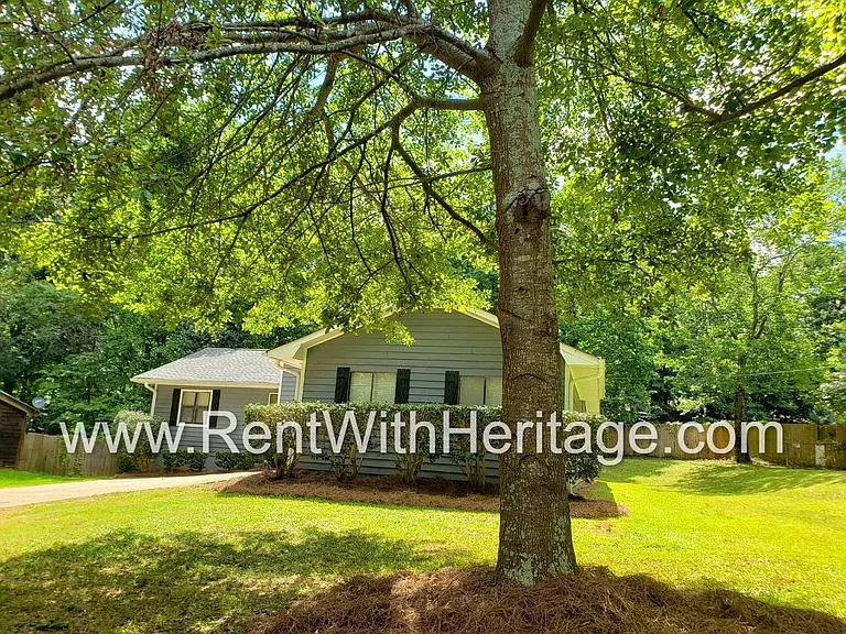 4832 Timber Ridge Dr — Photo 2