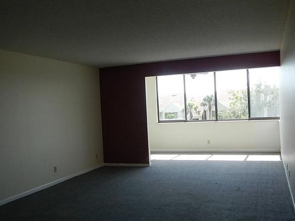 5th image of 8040 Hampton Blvd APT 405