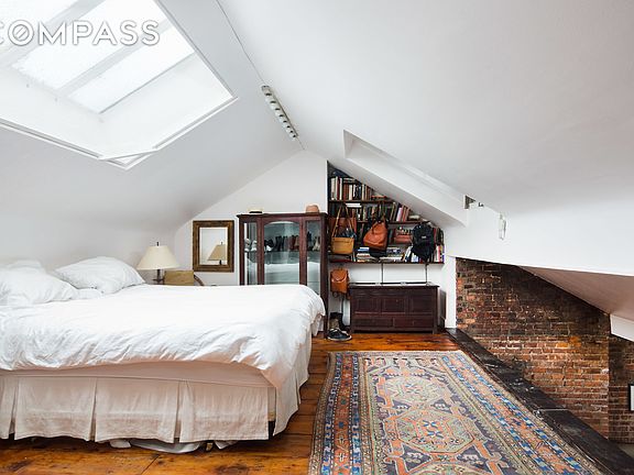 5th image of 27 Bethune St #3