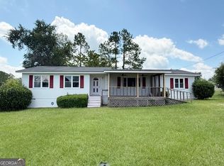 636 Freedom St, Swainsboro, GA 30401