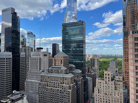 4th image of 159 W 53rd St APT 36A