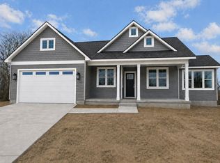 2029 12th St, Manistee, MI 49660