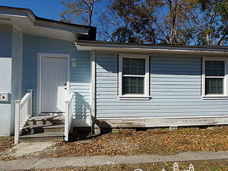 98 Sans Souci St #B — Photo 6