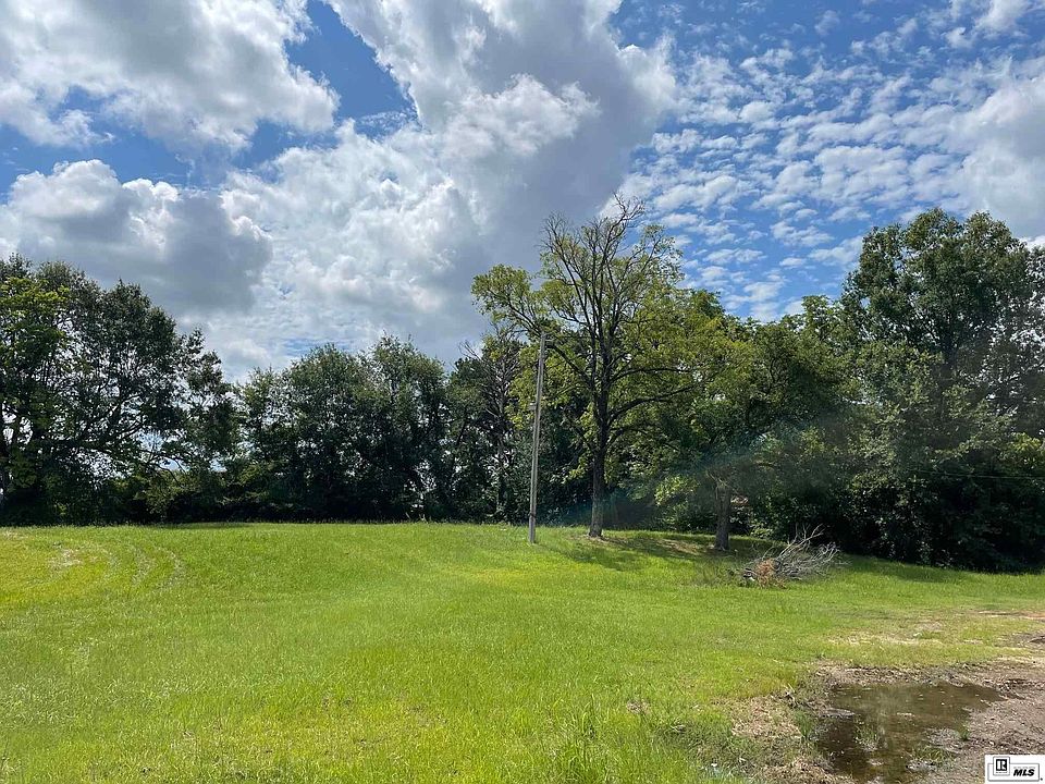 2nd image of 101 Paula Dr