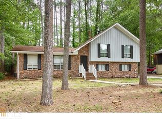 6390 Tahoe Dr, College Park, GA 30349