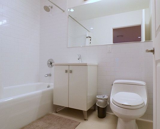 3rd image of 145 Mulberry St APT 2D