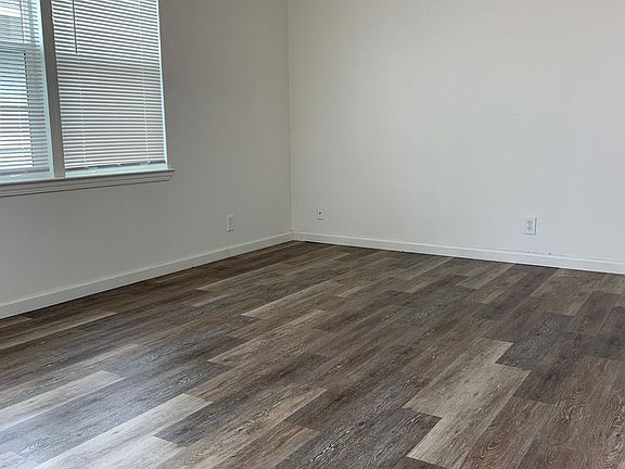 4th image of 414 Ramona Ave APT C