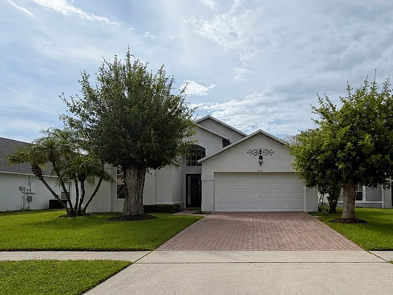 2503 Shelby Cir — Photo 1