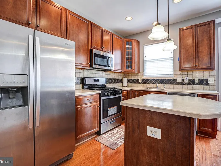4281 S Capitol St SW — Photo 35